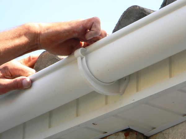 Cost of Plastic Gutter Repair in Lutz