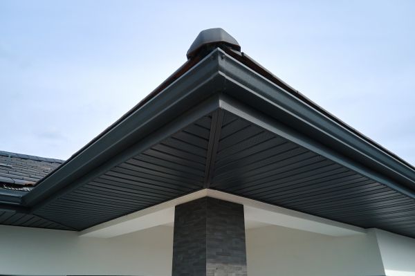 Cost of Steel Rain Gutter Installation in Lutz