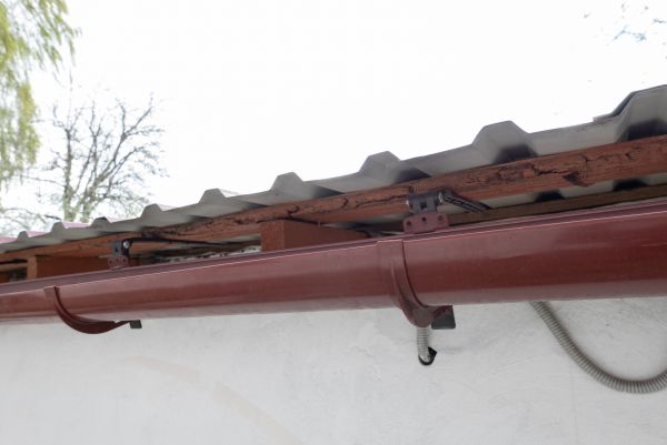 Cost of Round Gutters Installation in Lutz